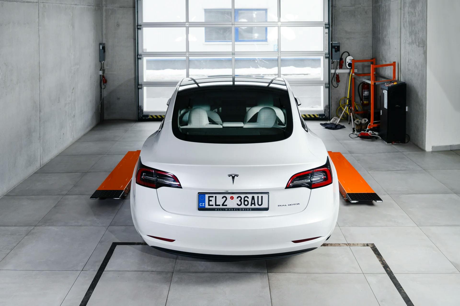 twin - portable jack